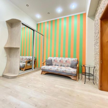 Old Town Apartments Lanzheron Beach โอเดสซา ภายนอก รูปภาพ