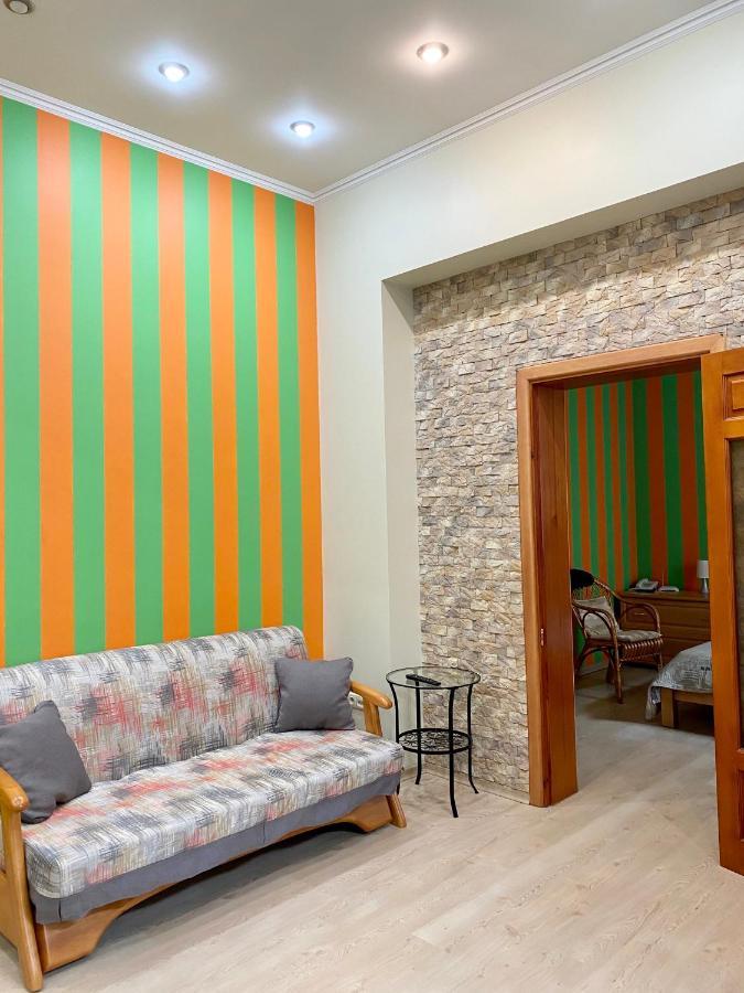 Old Town Apartments Lanzheron Beach โอเดสซา ภายนอก รูปภาพ